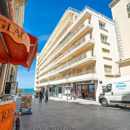 Studio Bellevue Clemenceau-4 By Interhome * Biarritz