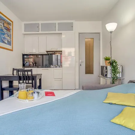 Studio Bellevue Clemenceau-4 By Interhome * Biarritz